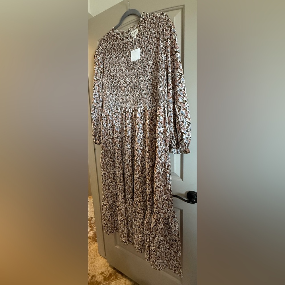 Brand New Hayden Long Sleeve Floral Dress - Black and Cream. Smocked Top Size 3X